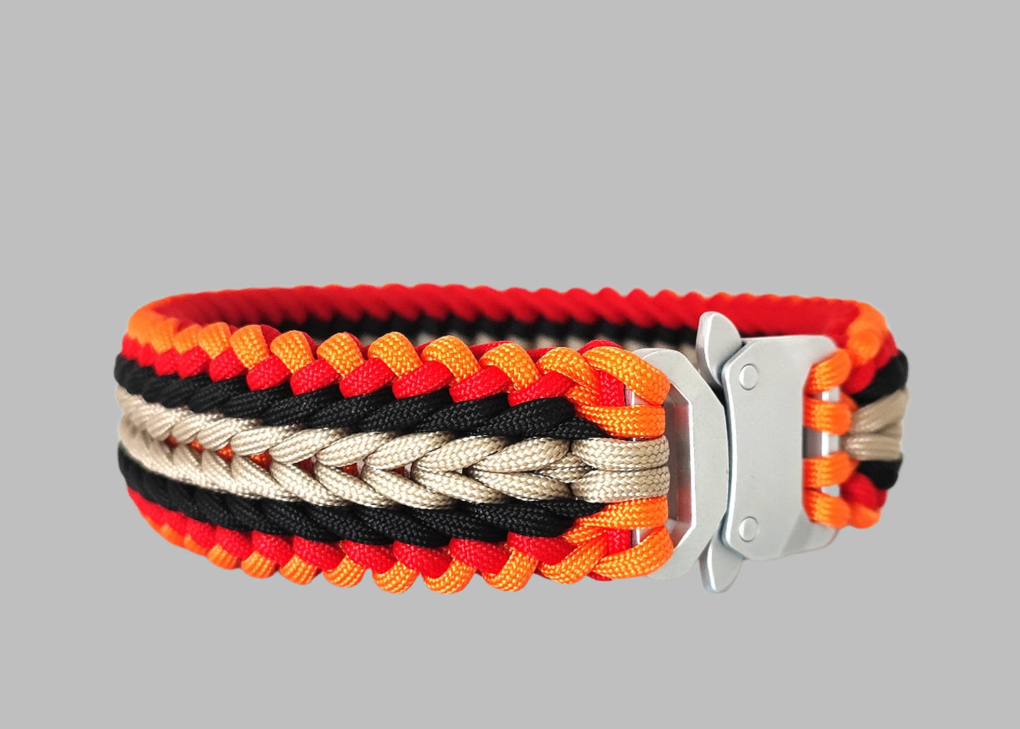 Paracord Collar with Cobra Style Buckle