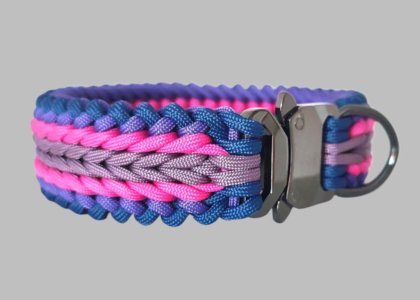 Paracord Collar with Cobra Style Buckle